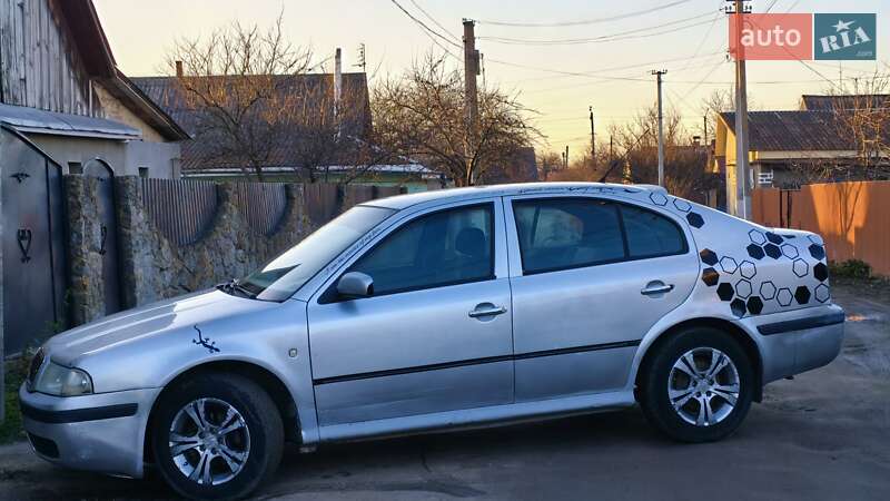 Лифтбек Skoda Octavia 2006 в Изяславе