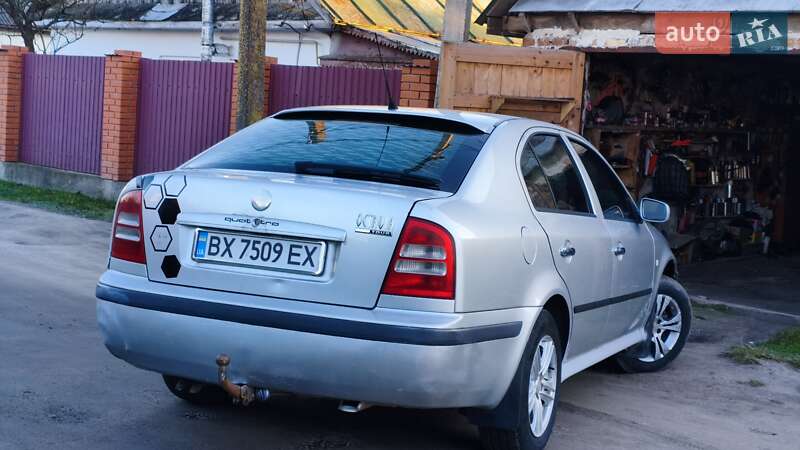 Лифтбек Skoda Octavia 2006 в Изяславе