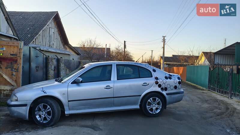 Лифтбек Skoda Octavia 2006 в Изяславе