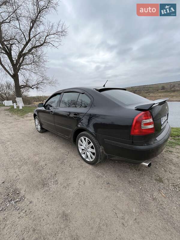 Лифтбек Skoda Octavia 2006 в Вознесенске
