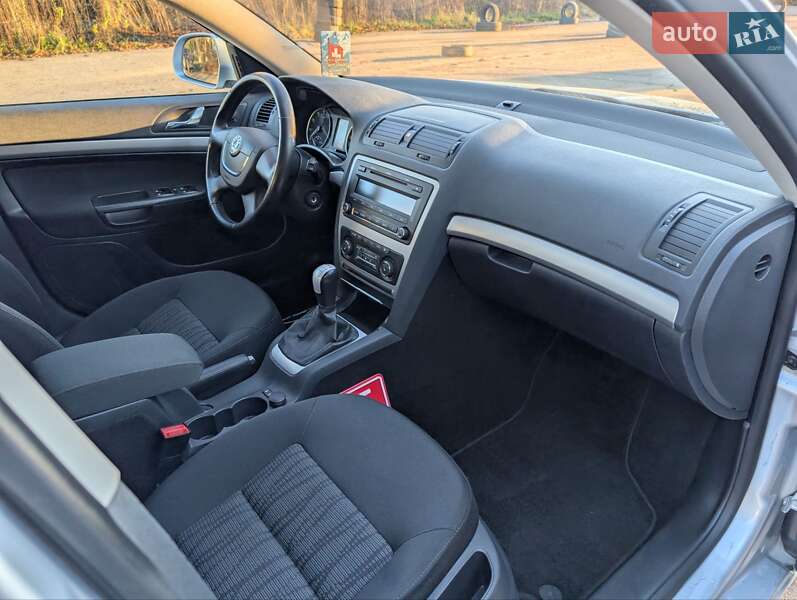 Универсал Skoda Octavia 2010 в Луцке