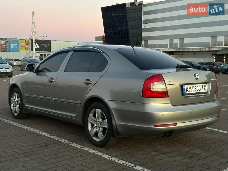 Лифтбек Skoda Octavia 2009 в Житомире
