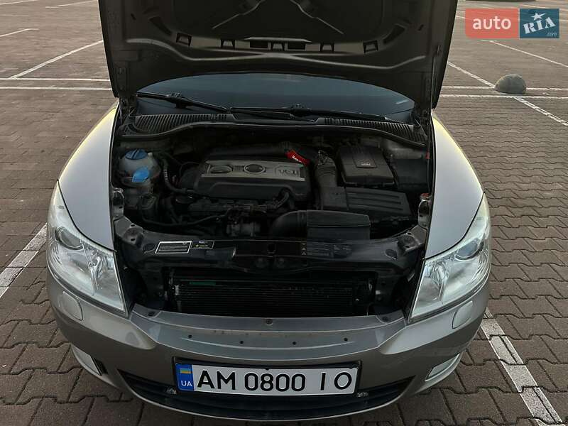 Лифтбек Skoda Octavia 2009 в Житомире