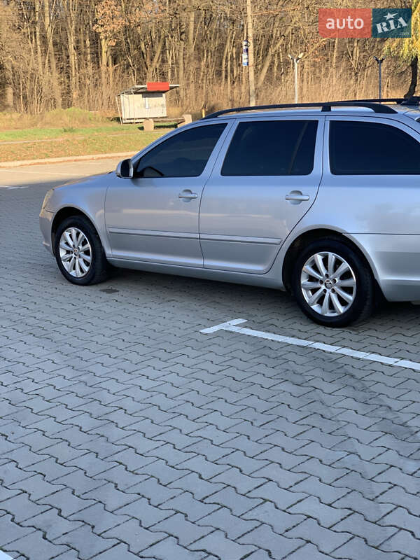 Універсал Skoda Octavia 2010 в Вінниці