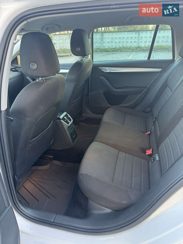 Универсал Skoda Octavia 2016 в Львове