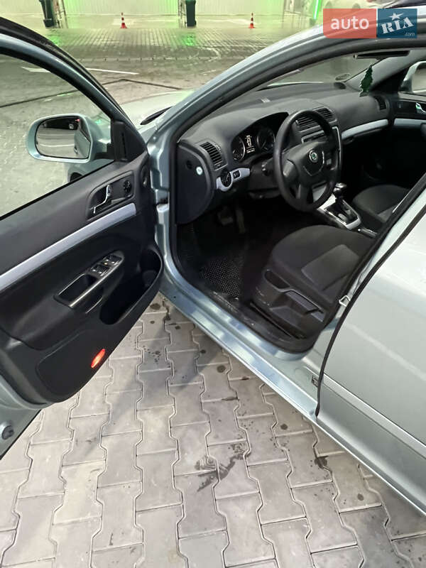 Универсал Skoda Octavia 2011 в Черновцах