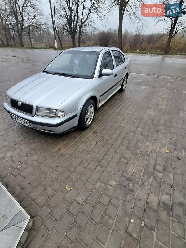 Лифтбек Skoda Octavia 2000 в Дунаевцах