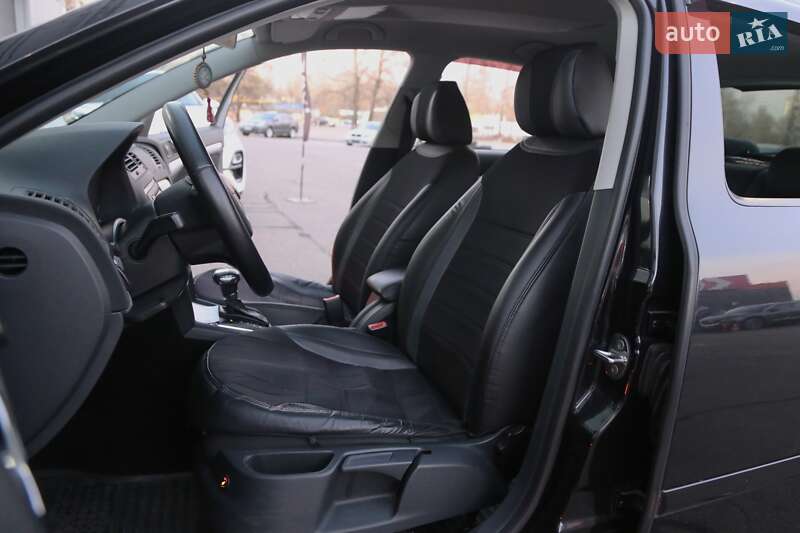 Лифтбек Skoda Octavia 2010 в Киеве фото 9 Лифтбек Skoda Octavia 2010 в Киеве