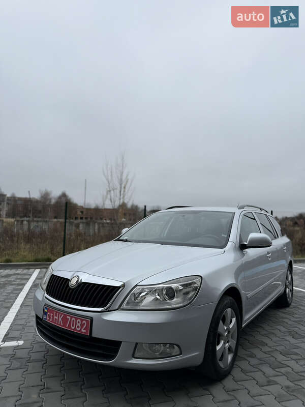 Универсал Skoda Octavia 2010 в Луцке