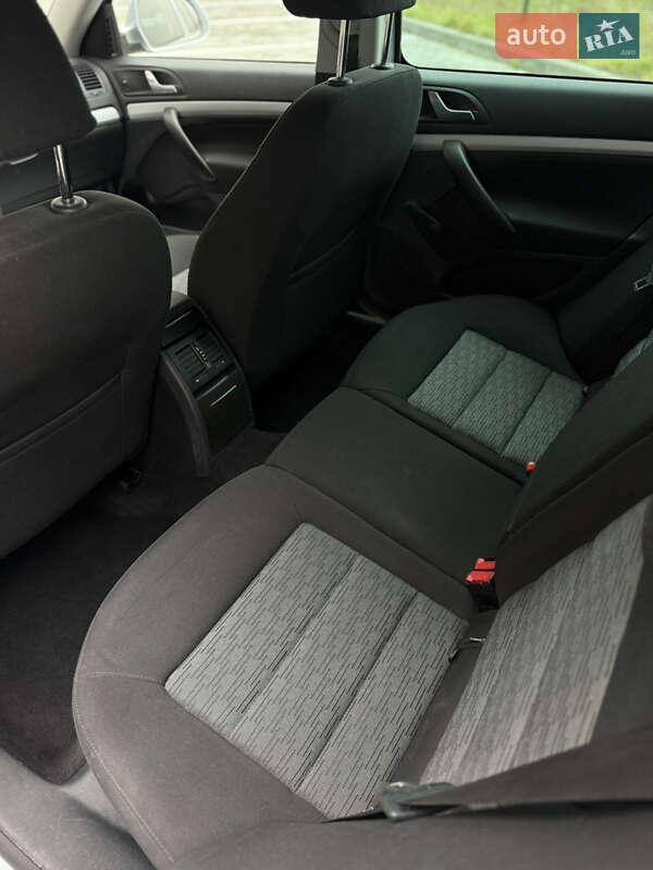 Универсал Skoda Octavia 2010 в Луцке