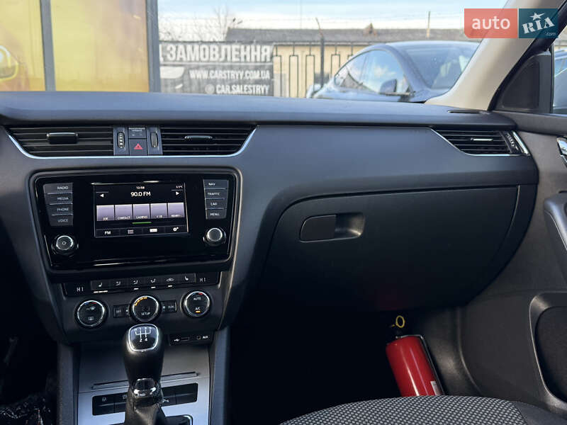 Универсал Skoda Octavia 2014 в Стрые