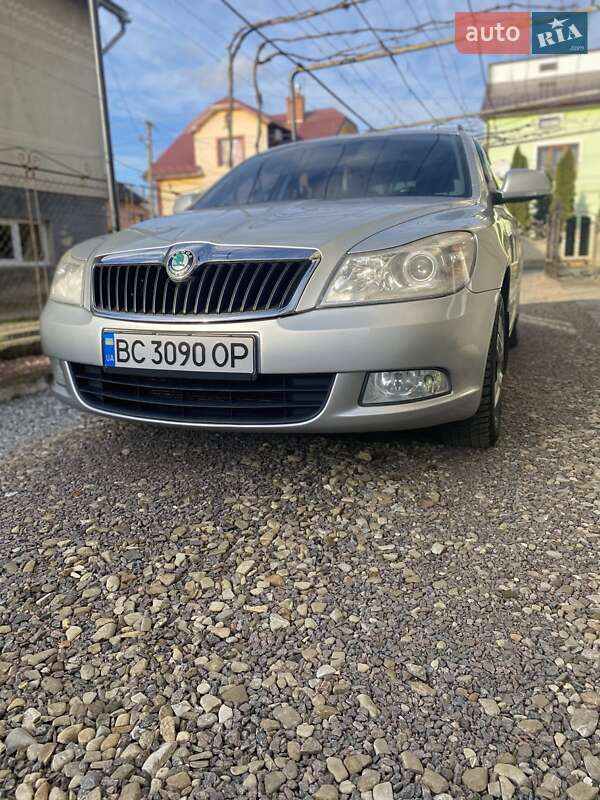 Универсал Skoda Octavia 2010 в Самборе