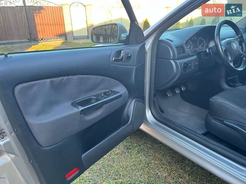 Лифтбек Skoda Octavia 2007 в Березане