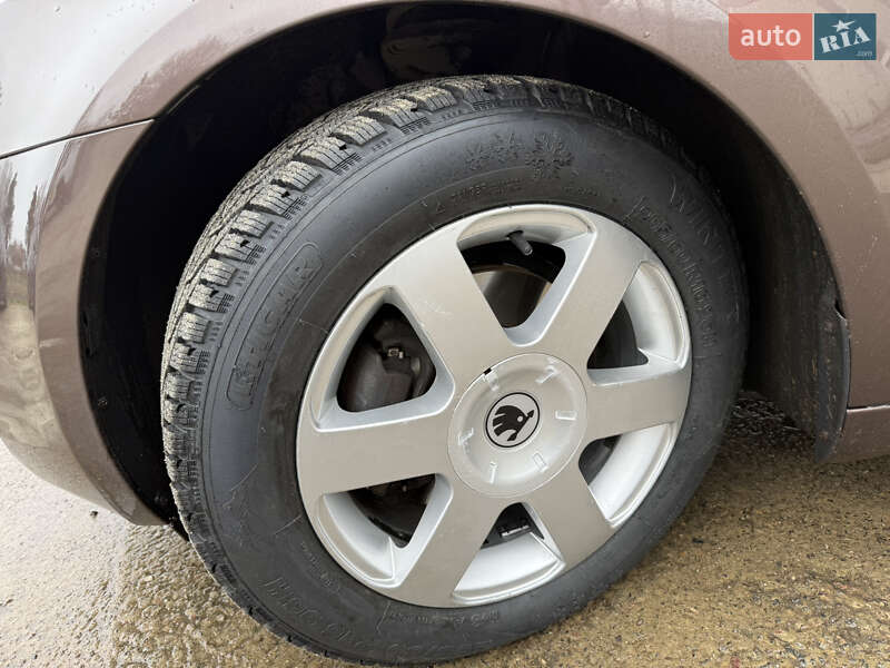 Универсал Skoda Octavia 2014 в Луцке