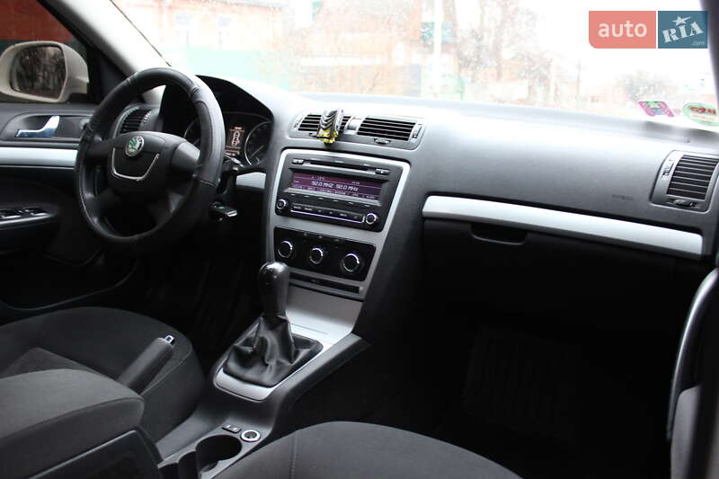 Универсал Skoda Octavia 2010 в Виннице