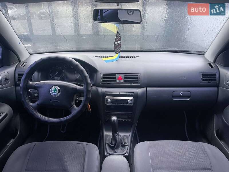 Лифтбек Skoda Octavia 2004 в Киеве