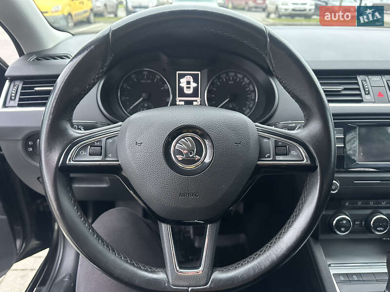 Лифтбек Skoda Octavia 2016 в Хмельницком