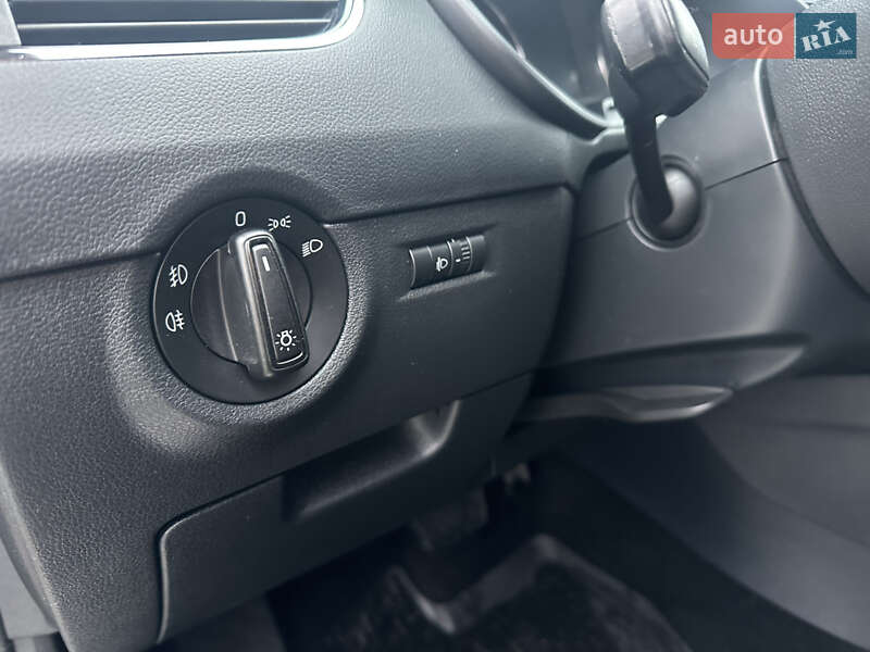 Лифтбек Skoda Octavia 2016 в Хмельницком