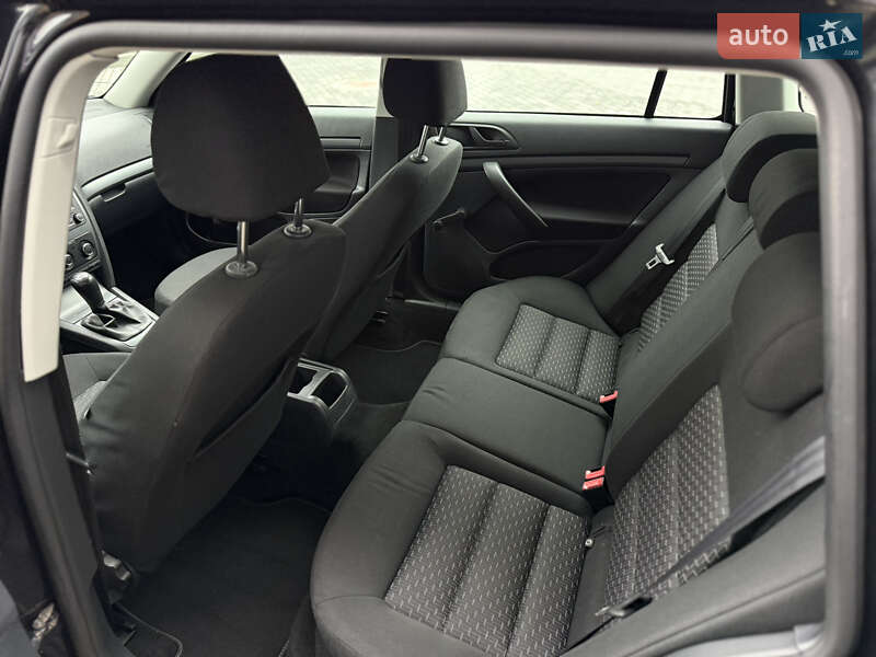 Универсал Skoda Octavia 2010 в Полтаве