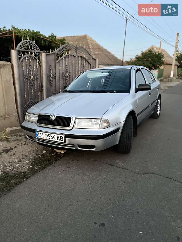 Лифтбек Skoda Octavia 1999 в Болграде