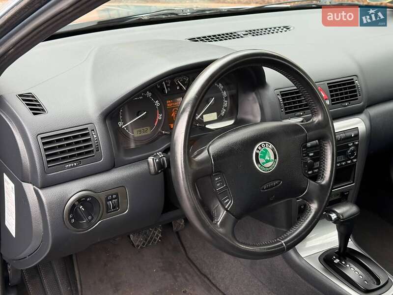 Лифтбек Skoda Octavia 2004 в Кропивницком