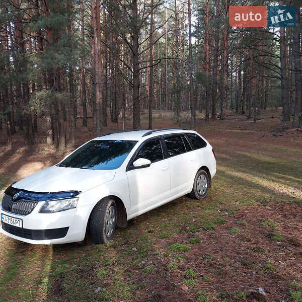 Универсал Skoda Octavia 2014 в Киеве фото 2 Универсал Skoda Octavia 2014 в Киеве