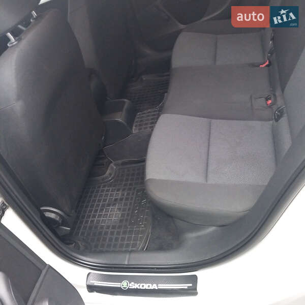 Универсал Skoda Octavia 2014 в Киеве фото 11 Универсал Skoda Octavia 2014 в Киеве