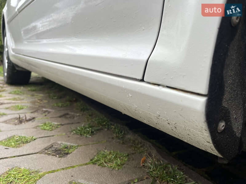 Лифтбек Skoda Octavia 2009 в Звягеле