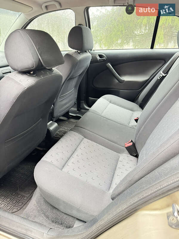 Лифтбек Skoda Octavia 2005 в Киеве