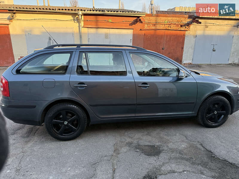 Универсал Skoda Octavia 2006 в Умани