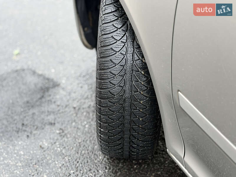 Лифтбек Skoda Octavia 2009 в Виннице