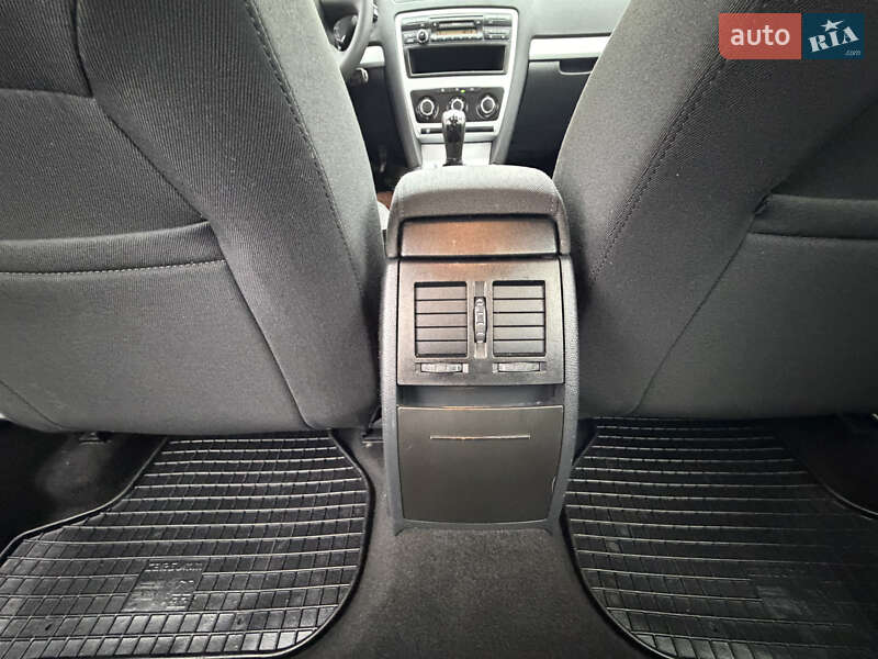 Лифтбек Skoda Octavia 2009 в Виннице