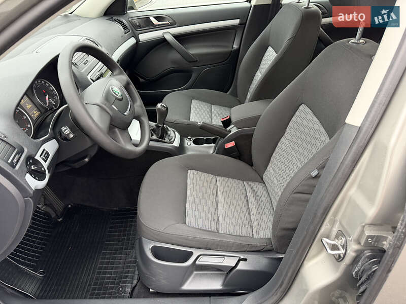 Лифтбек Skoda Octavia 2009 в Виннице