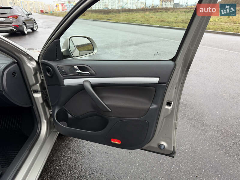 Лифтбек Skoda Octavia 2009 в Виннице