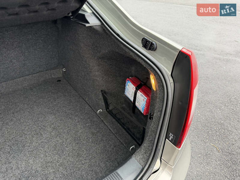 Лифтбек Skoda Octavia 2009 в Виннице