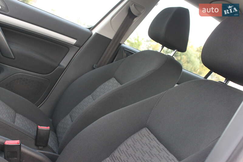 Лифтбек Skoda Octavia 2012 в Ахтырке