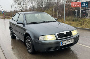 Ліфтбек Skoda Octavia 2004 в Львові