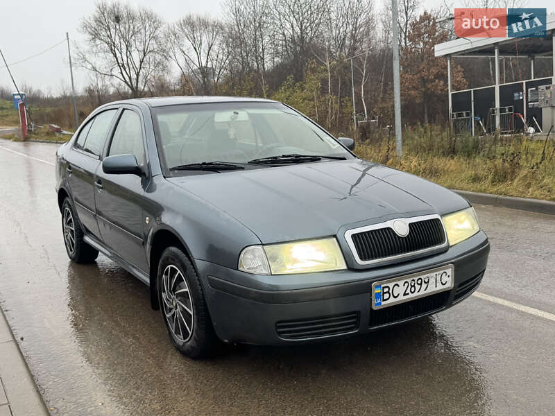 Лифтбек Skoda Octavia 2004 в Львове