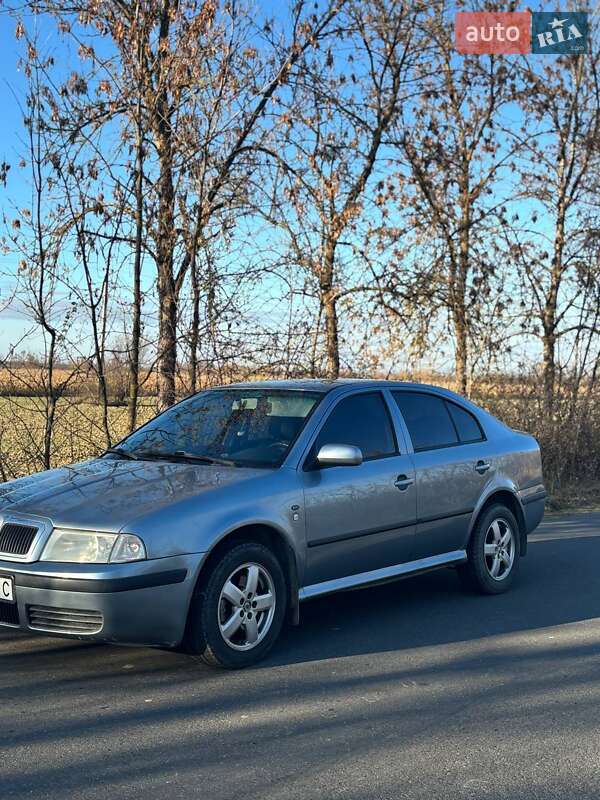 Лифтбек Skoda Octavia 2004 в Виноградове