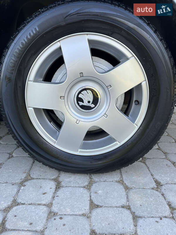 Ліфтбек Skoda Octavia 2003 в Теребовлі