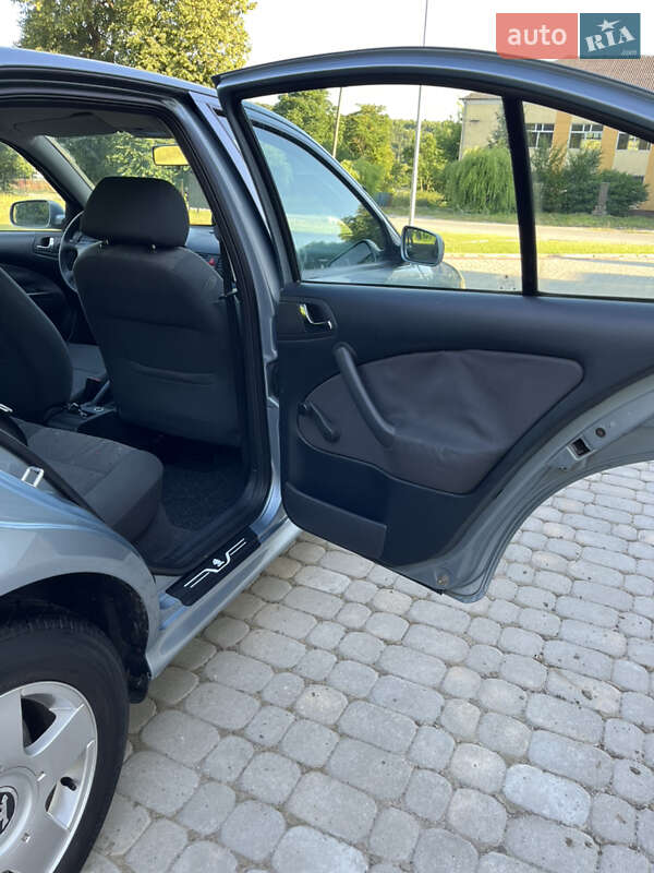 Ліфтбек Skoda Octavia 2003 в Теребовлі