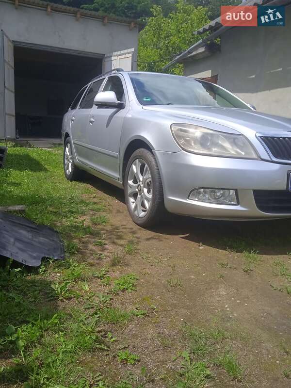Универсал Skoda Octavia 2010 в Старом Самборе фото 2 Универсал Skoda Octavia 2010 в Старом Самборе