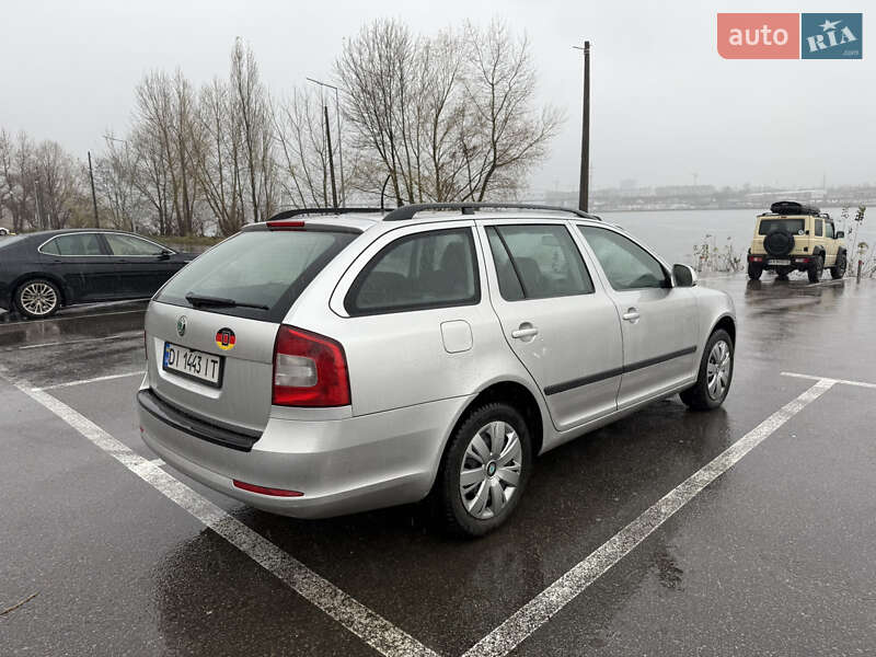 Универсал Skoda Octavia 2011 в Киеве фото 3 Универсал Skoda Octavia 2011 в Киеве