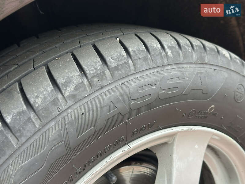 Универсал Skoda Octavia 2010 в Киеве