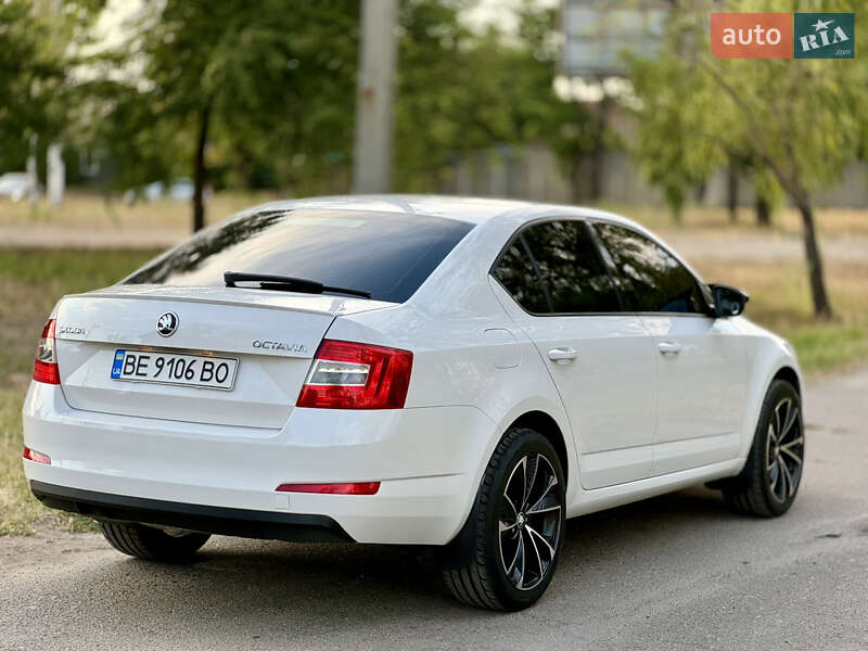 Лифтбек Skoda Octavia 2016 в Николаеве