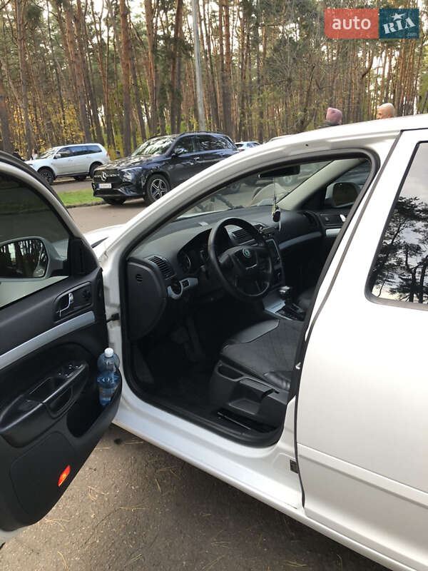 Ліфтбек Skoda Octavia 2011 в Черкасах