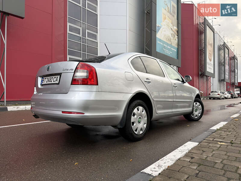 Лифтбек Skoda Octavia 2011 в Киеве