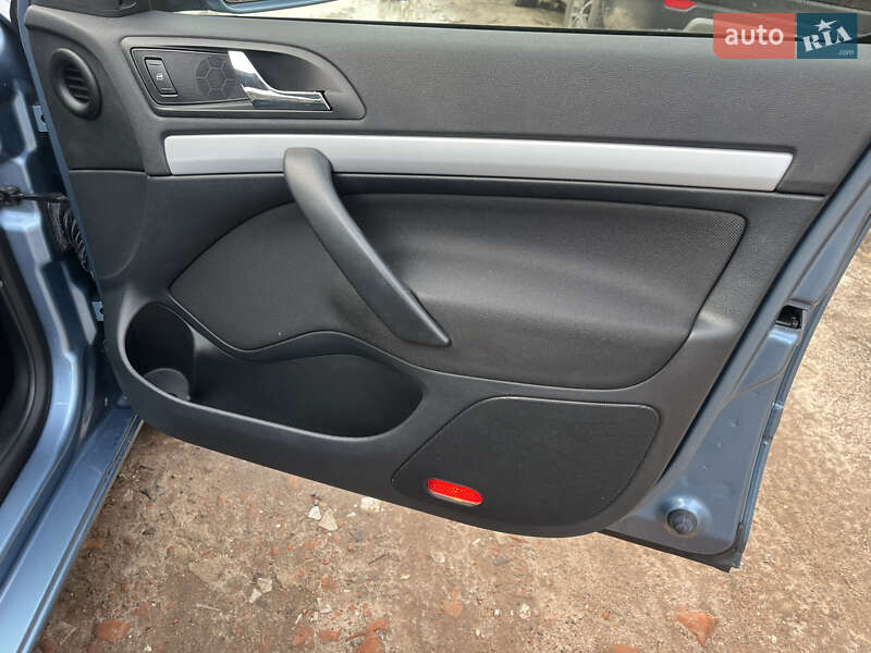 Лифтбек Skoda Octavia 2009 в Ахтырке