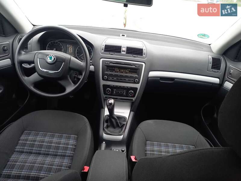 Универсал Skoda Octavia 2012 в Черкассах