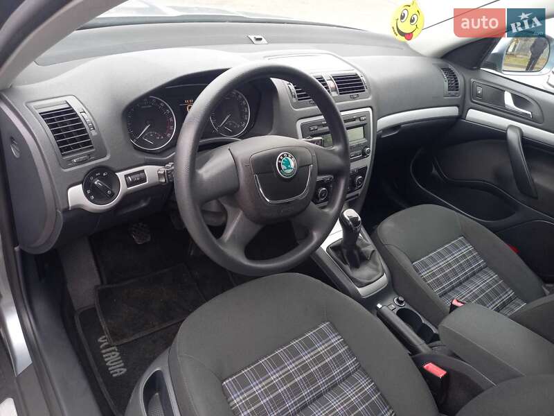 Универсал Skoda Octavia 2012 в Черкассах
